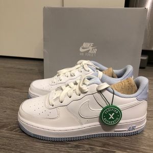 NEW NIKE AIR FORCE 1 BLUE SIZE 7